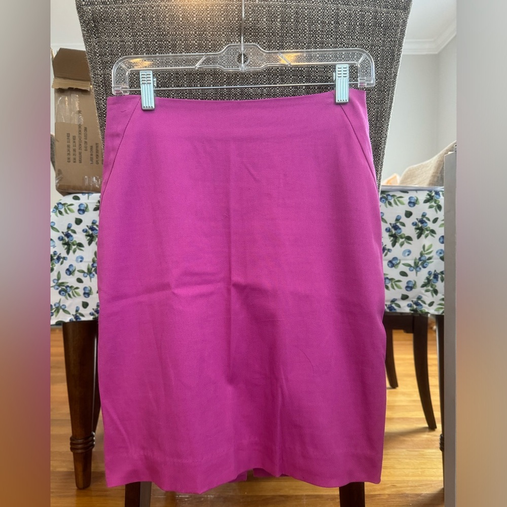 Fuchsia pencil skirt